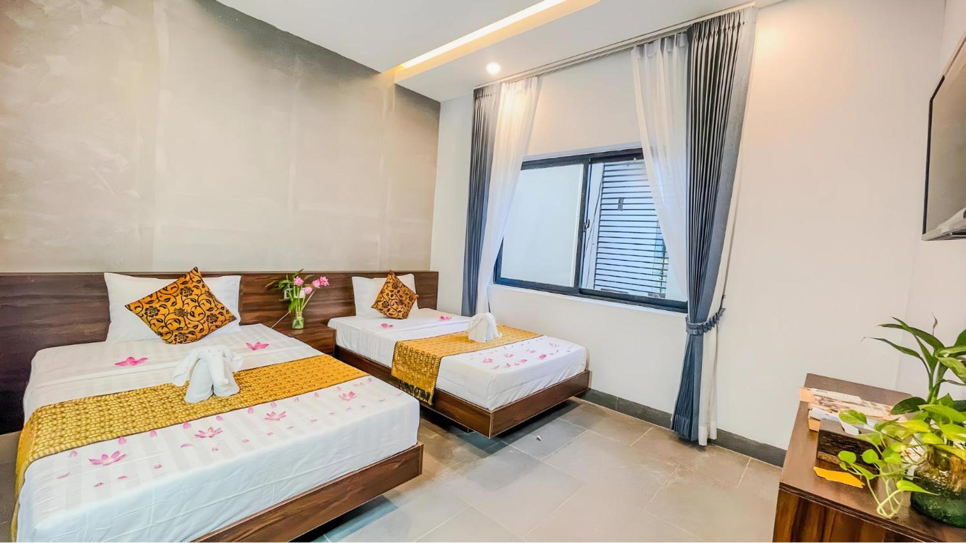 The Luxury Hotel Siem Reap Exterior photo