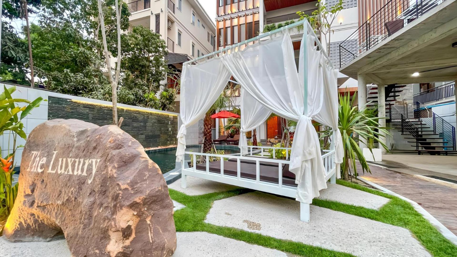 The Luxury Hotel Siem Reap Exterior photo