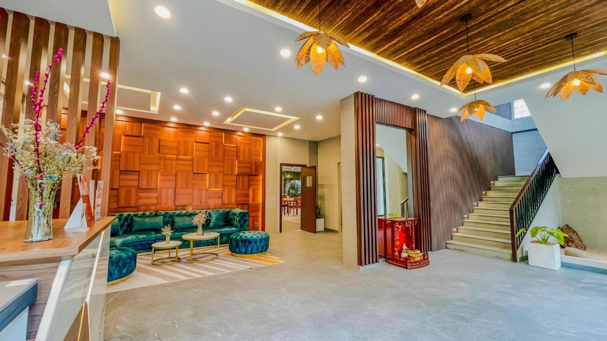 The Luxury Hotel Siem Reap Exterior photo